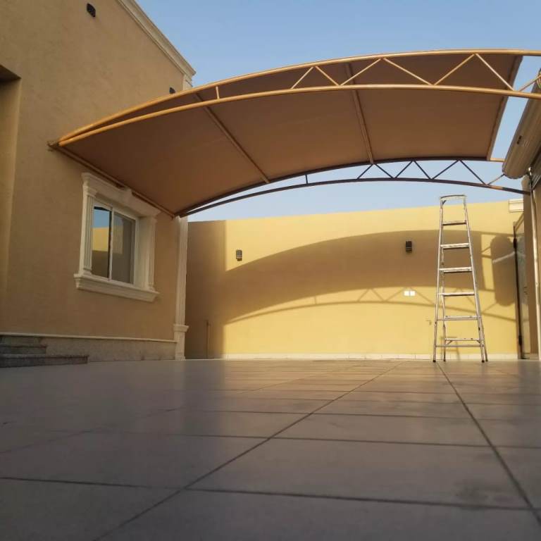 مظلات لكسان